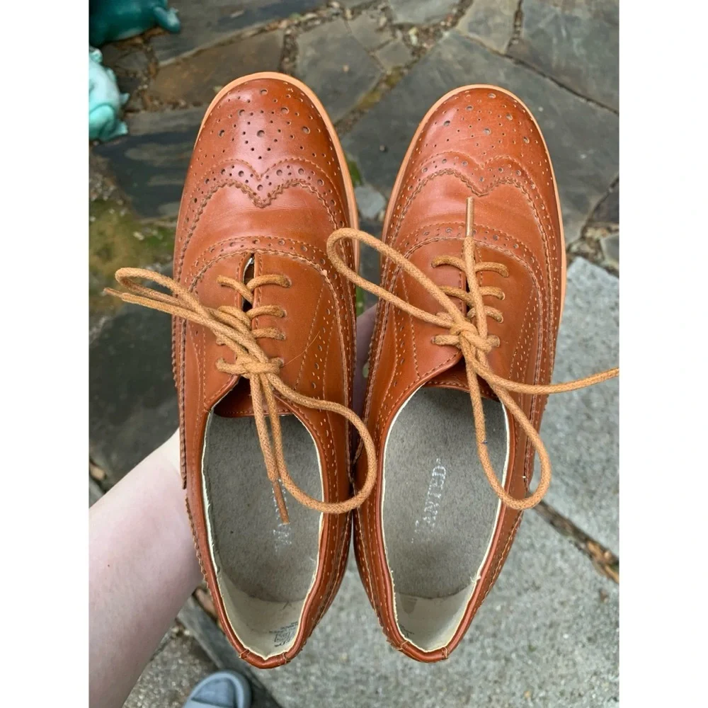 Wanted Tan Oxfords Loafers Size 7